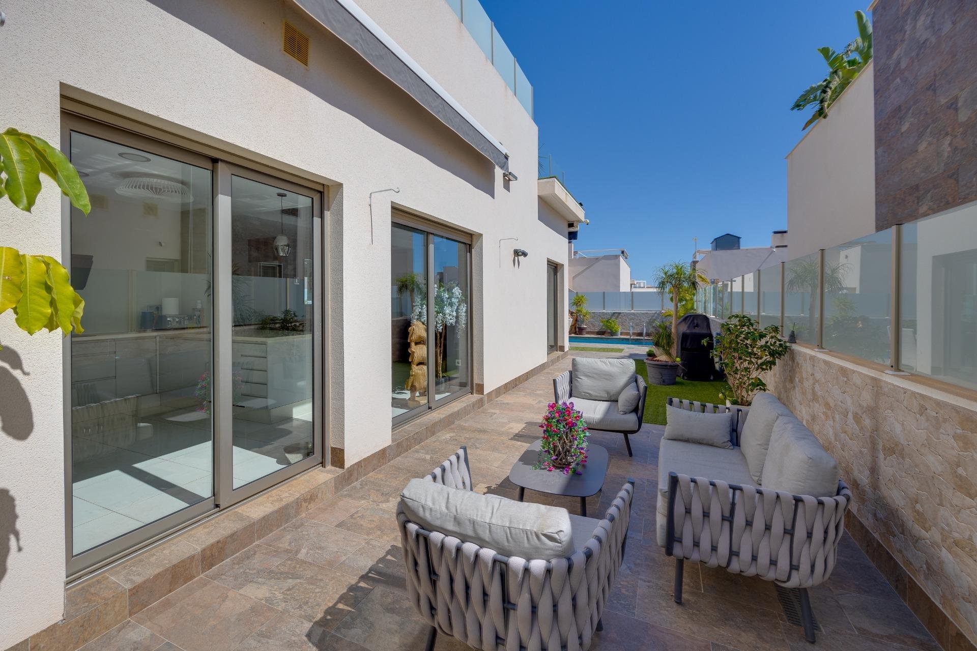 Wiederverkauf - Villa -
Orihuela Costa - PAU 26