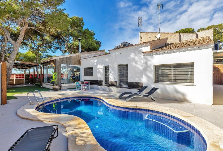 Wiederverkauf - Villa -
Orihuela Costa - Rocio del Mar