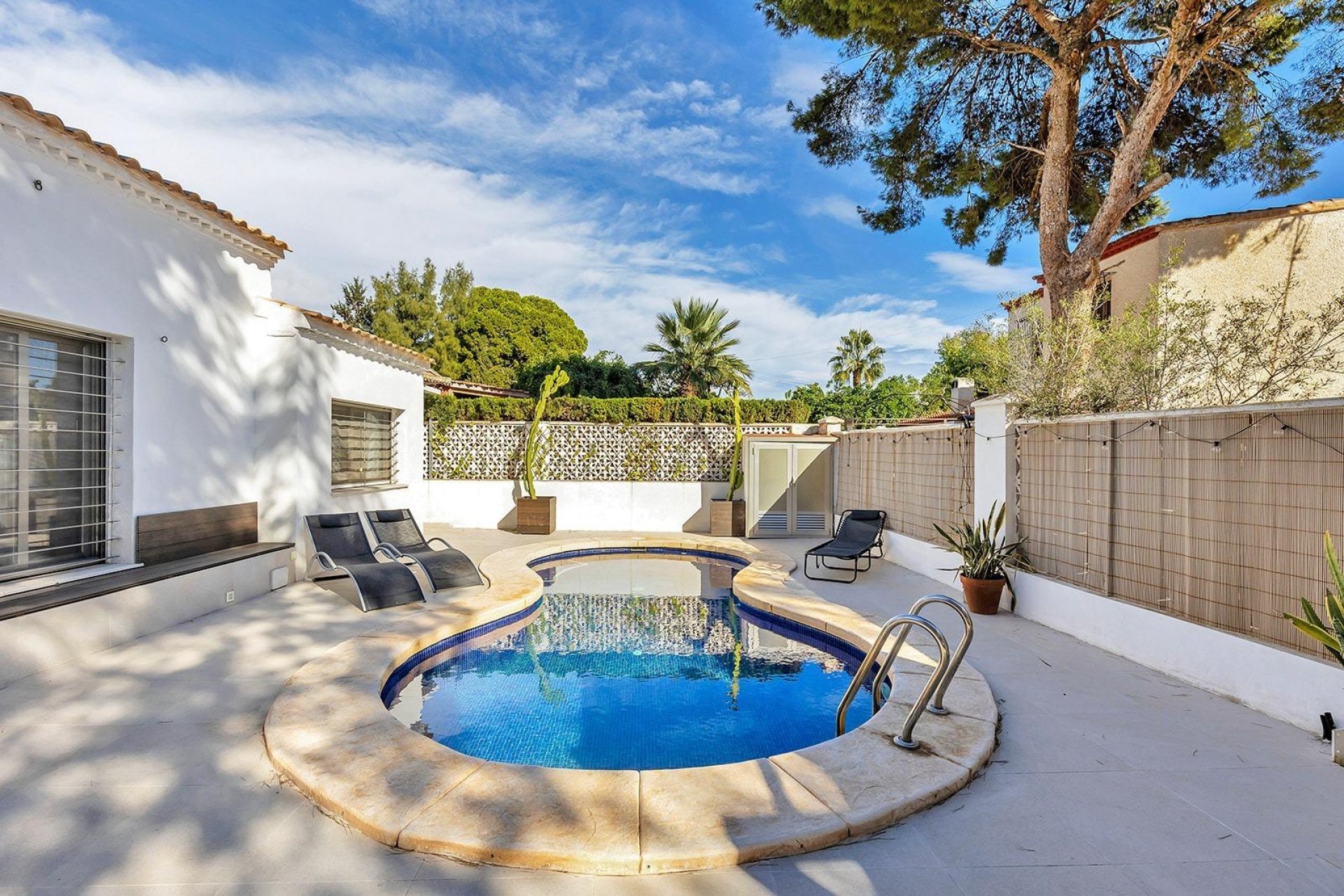 Wiederverkauf - Villa -
Orihuela Costa - Rocio del Mar