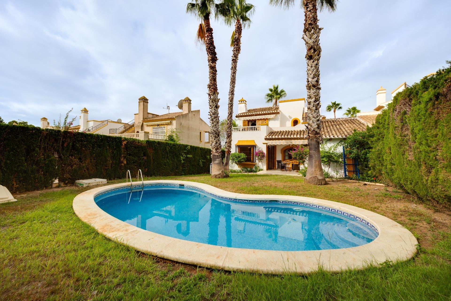 Wiederverkauf - Villa -
Orihuela Costa - Villamartín-Las Filipinas