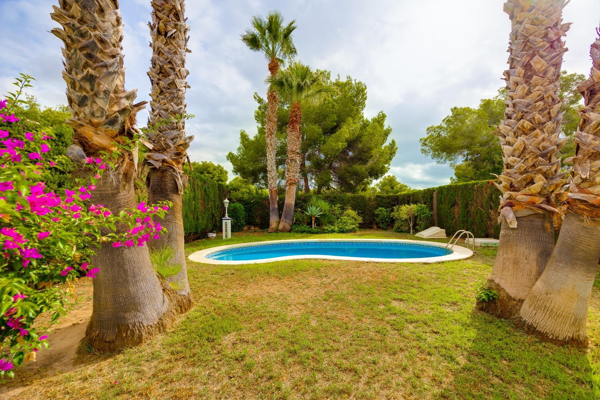 Wiederverkauf - Villa -
Orihuela Costa - Villamartín-Las Filipinas