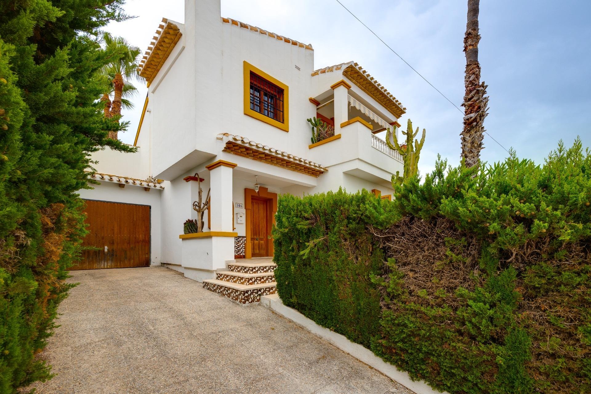 Wiederverkauf - Villa -
Orihuela Costa - Villamartín-Las Filipinas