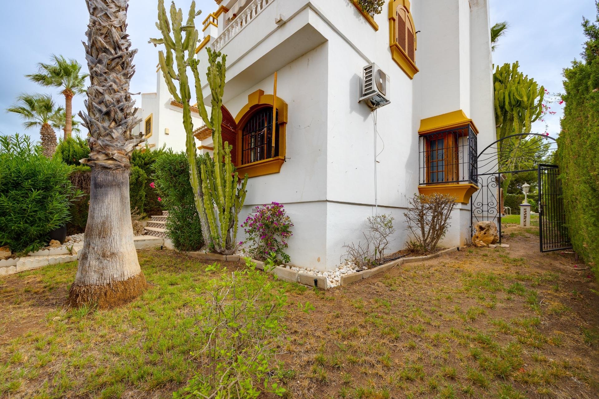 Wiederverkauf - Villa -
Orihuela Costa - Villamartín-Las Filipinas