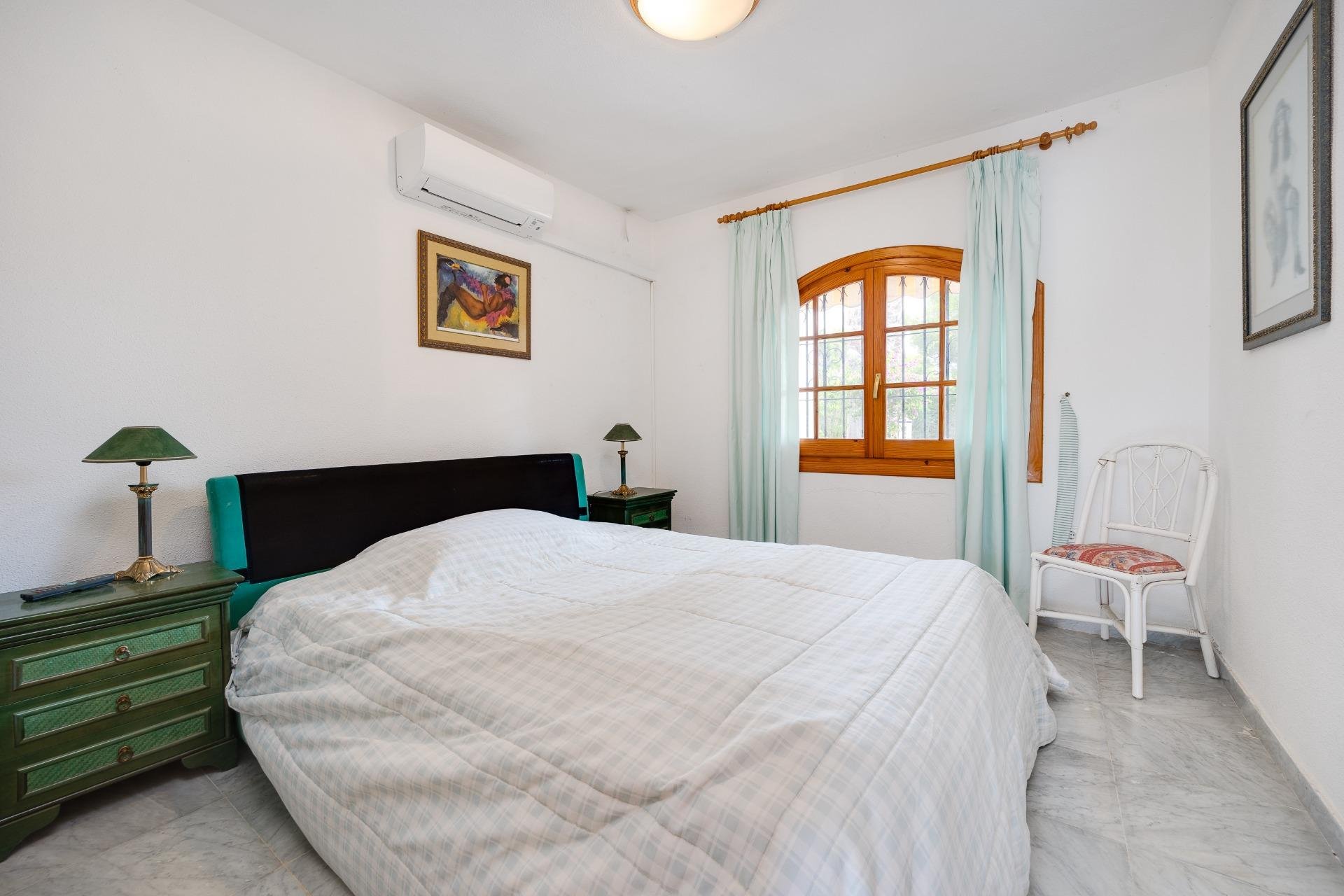 Wiederverkauf - Villa -
Orihuela Costa - Villamartín-Las Filipinas