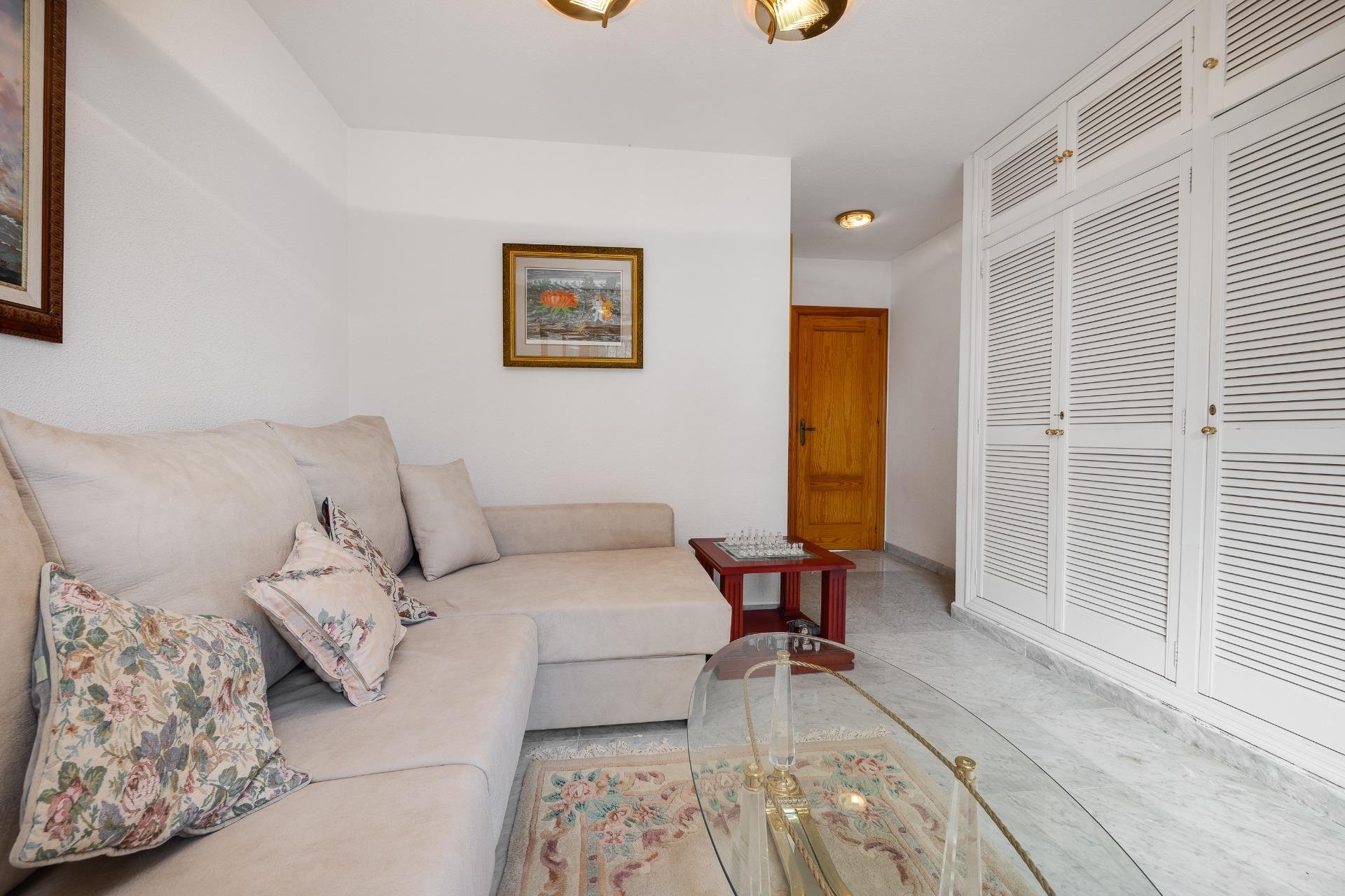 Wiederverkauf - Villa -
Orihuela Costa - Villamartín-Las Filipinas