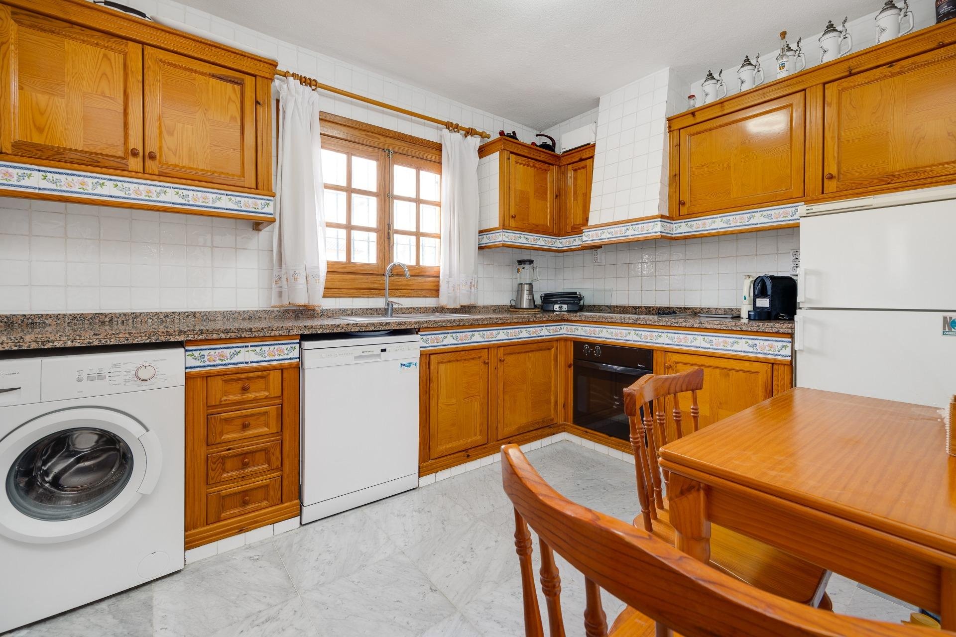 Wiederverkauf - Villa -
Orihuela Costa - Villamartín-Las Filipinas