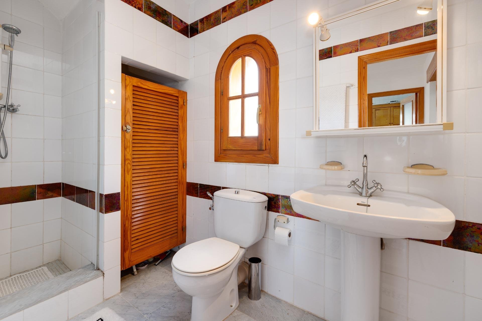 Wiederverkauf - Villa -
Orihuela Costa - Villamartín-Las Filipinas