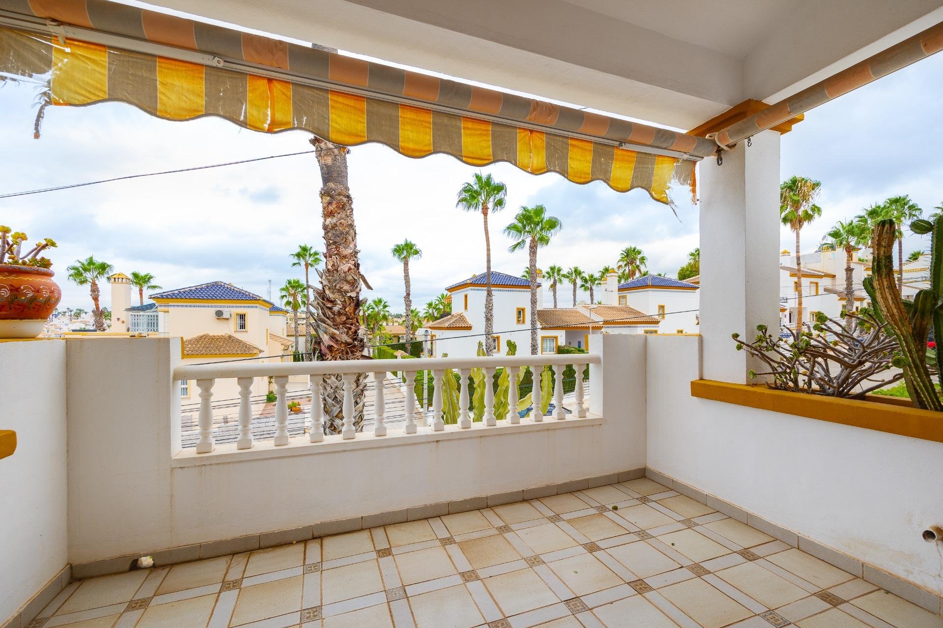 Wiederverkauf - Villa -
Orihuela Costa - Villamartín-Las Filipinas