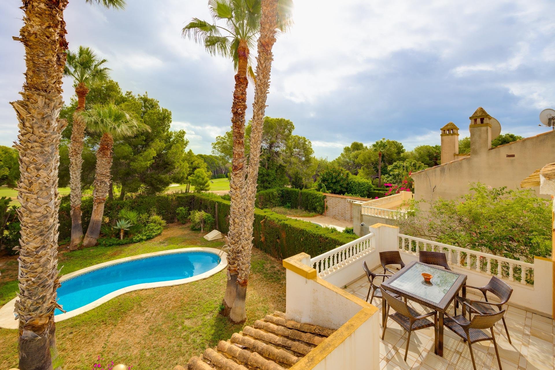 Wiederverkauf - Villa -
Orihuela Costa - Villamartín-Las Filipinas