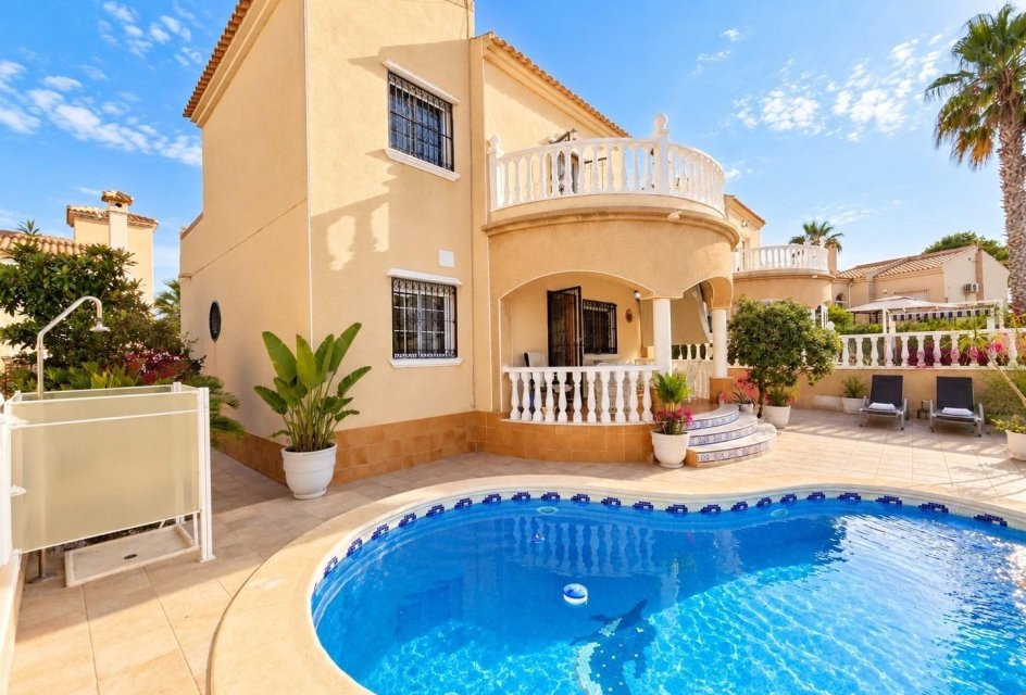 Wiederverkauf - Villa -
Orihuela Costa - Villamartín-Las Filipinas