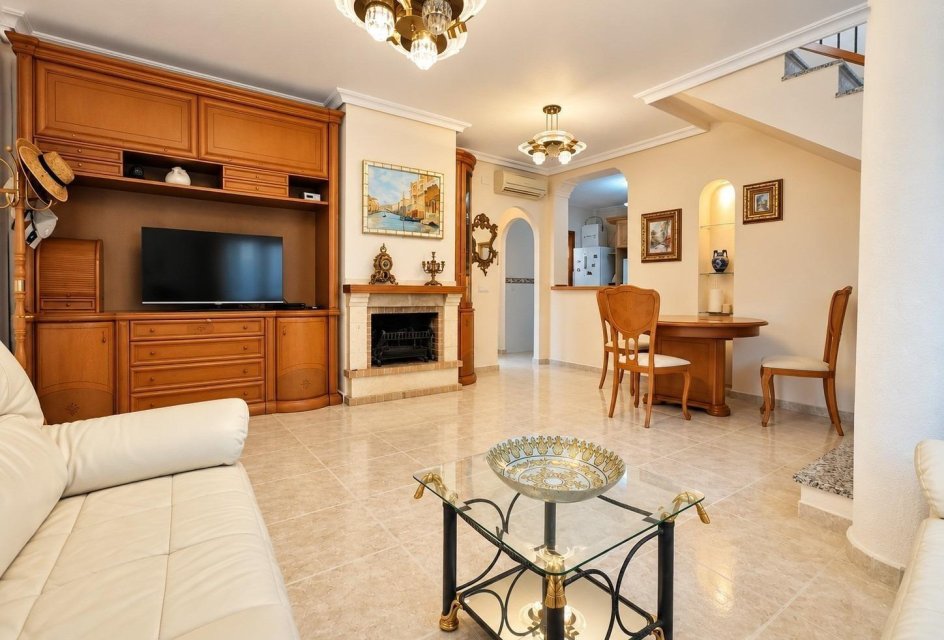 Wiederverkauf - Villa -
Orihuela Costa - Villamartín-Las Filipinas