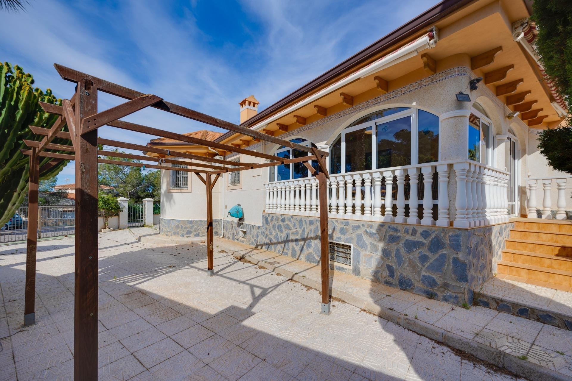 Wiederverkauf - Villa -
Pilar de la Horadada - Pinar de Campoverde