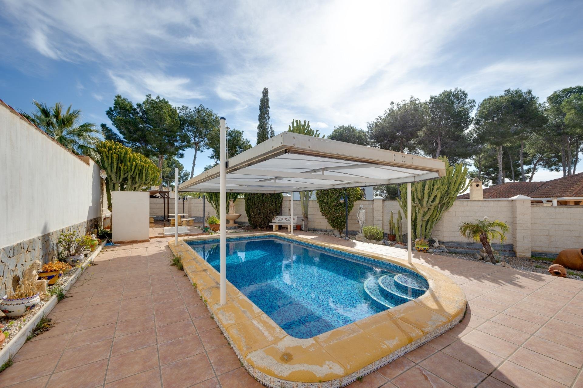 Wiederverkauf - Villa -
Pilar de la Horadada - Pinar de Campoverde