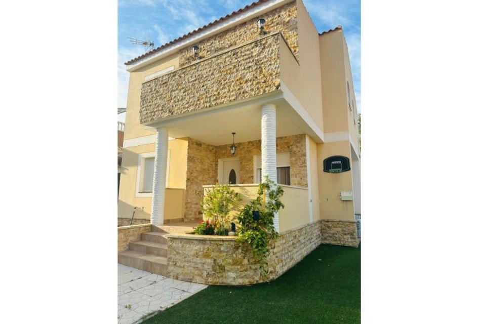 Wiederverkauf - Villa -
Pilar de la Horadada - Pinar de Campoverde