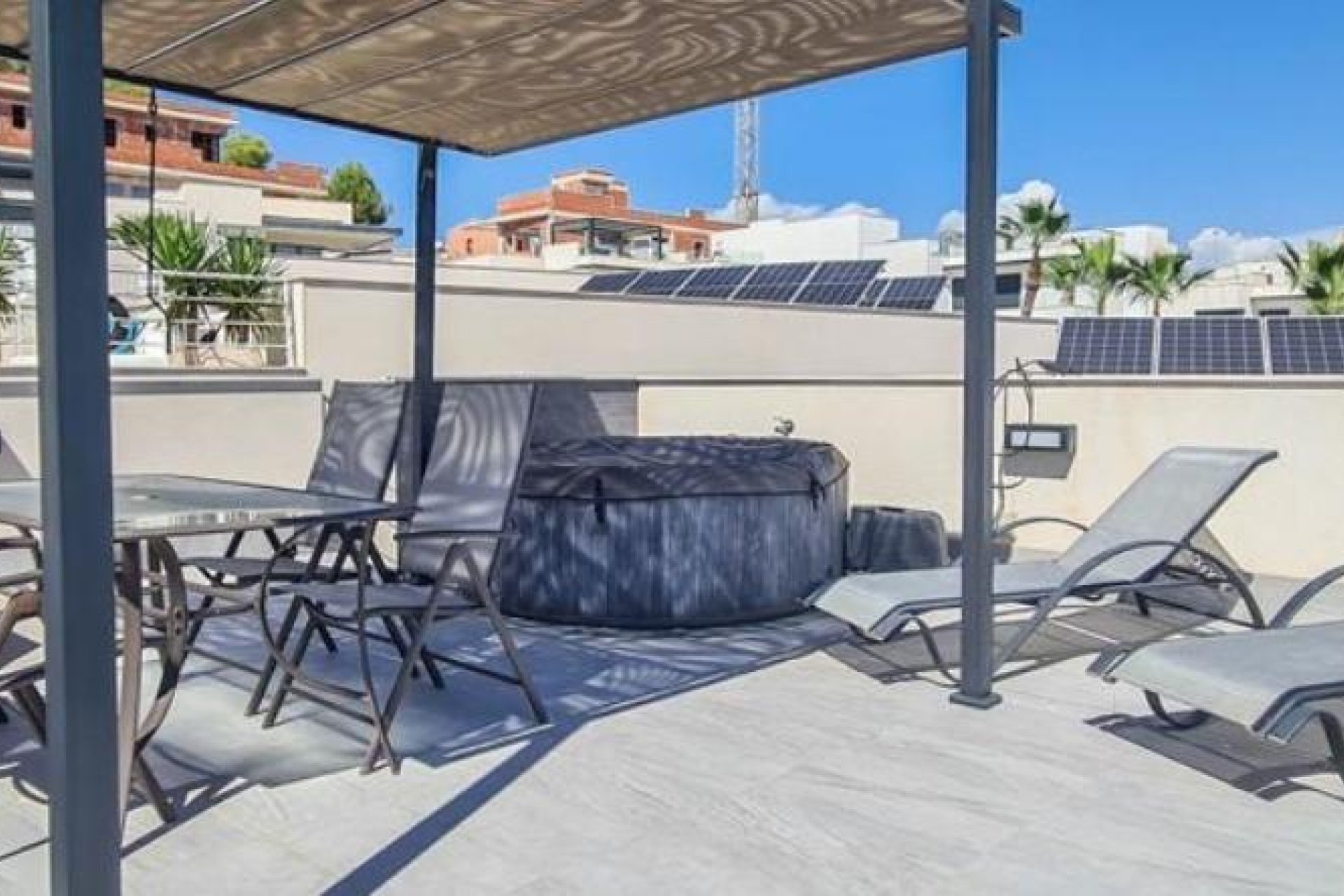 Wiederverkauf - Villa -
San Miguel de Salinas - Altos de san miguel