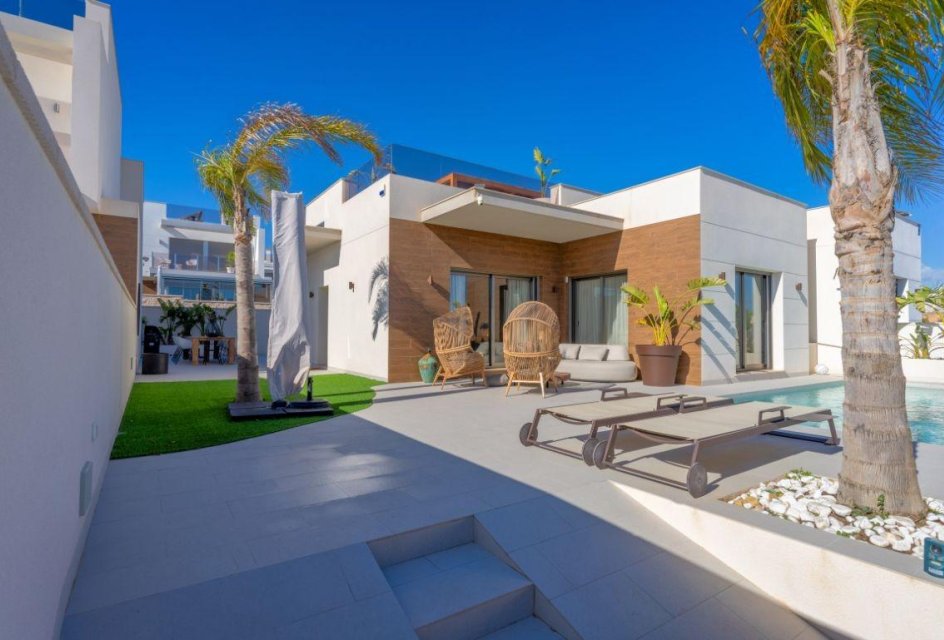 Wiederverkauf - Villa -
San Miguel de Salinas - Altos de san miguel