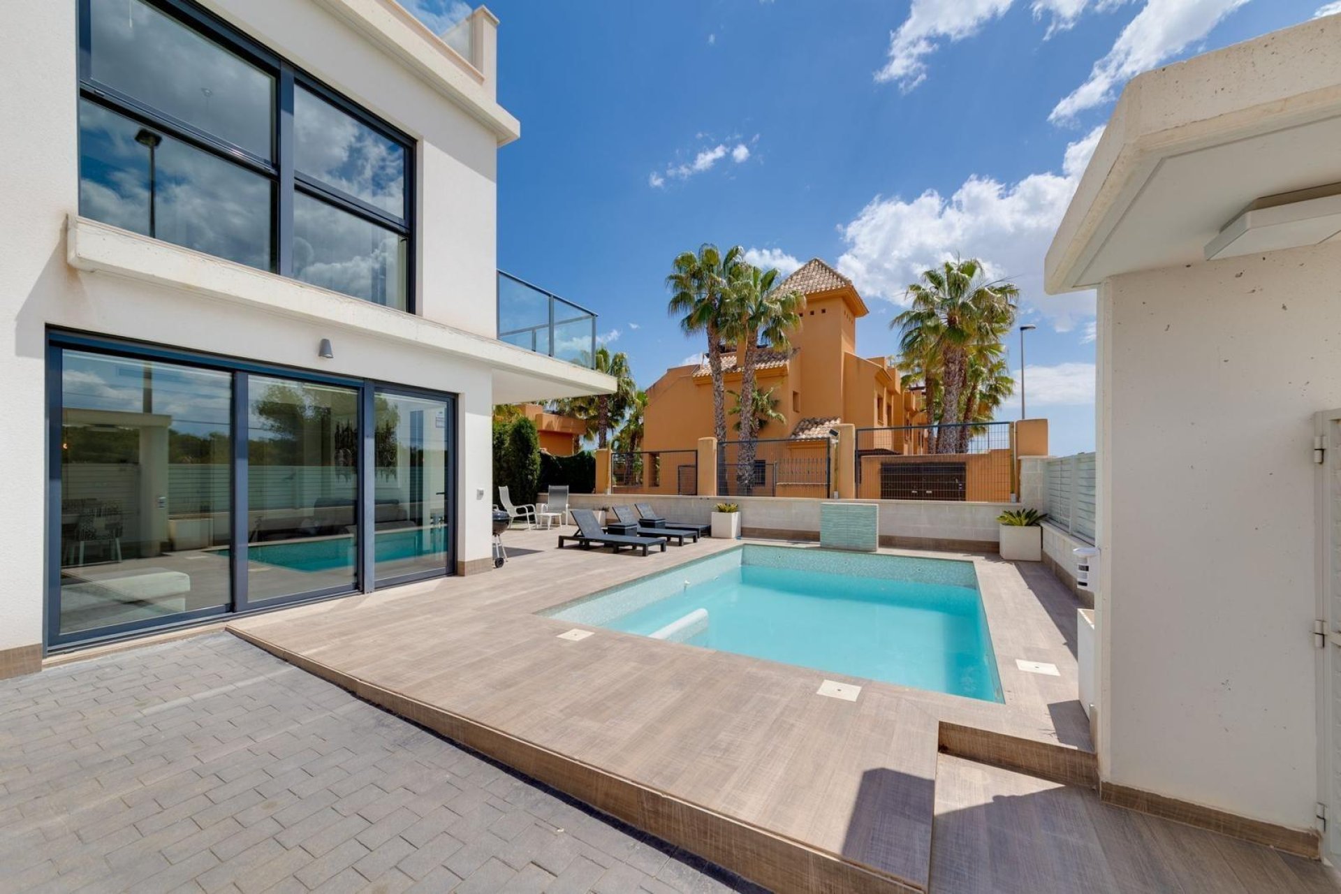 Wiederverkauf - Villa -
San Miguel de Salinas - Bellavista