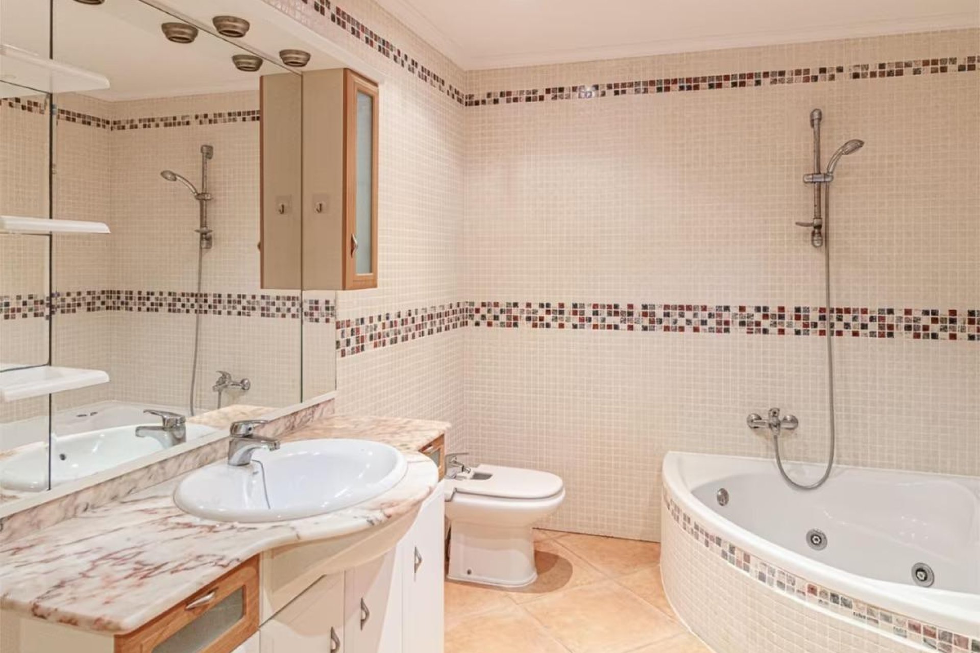 Wiederverkauf - Villa -
Torrevieja - Los Balcones - Los Altos del Edén