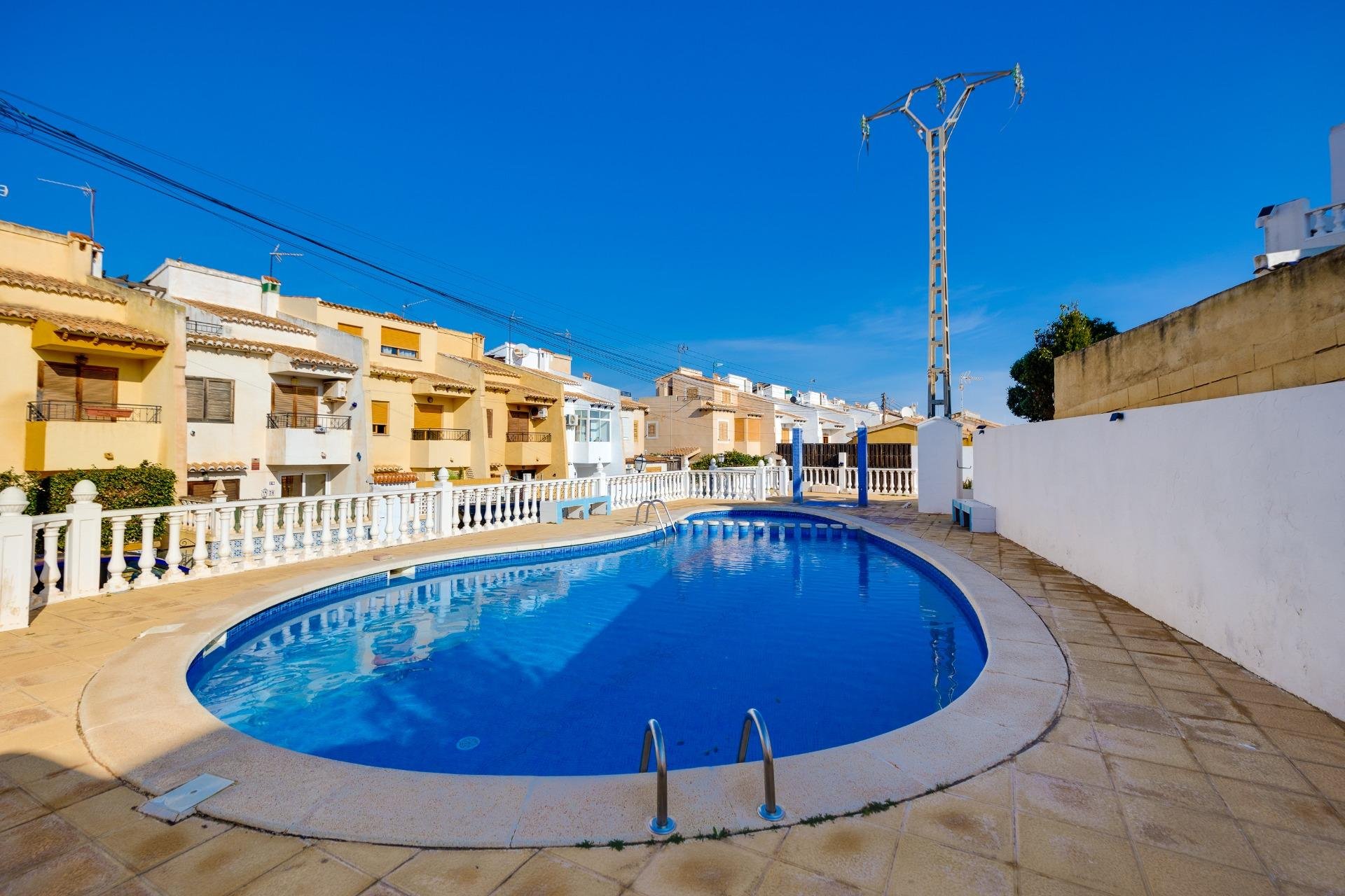 Wiederverkauf - Villa -
Torrevieja - Los Balcones - Los Altos del Edén