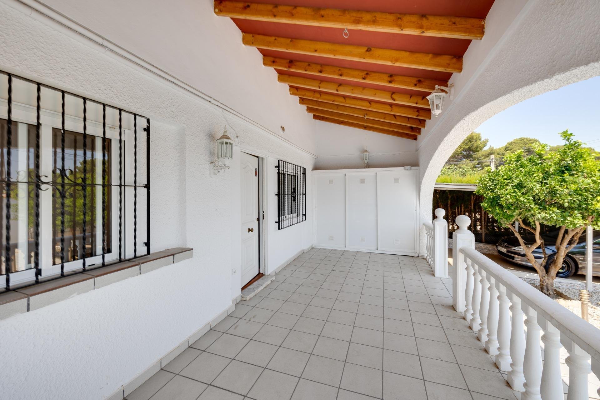 Wiederverkauf - Villa -
Torrevieja - Los Balcones - Los Altos del Edén