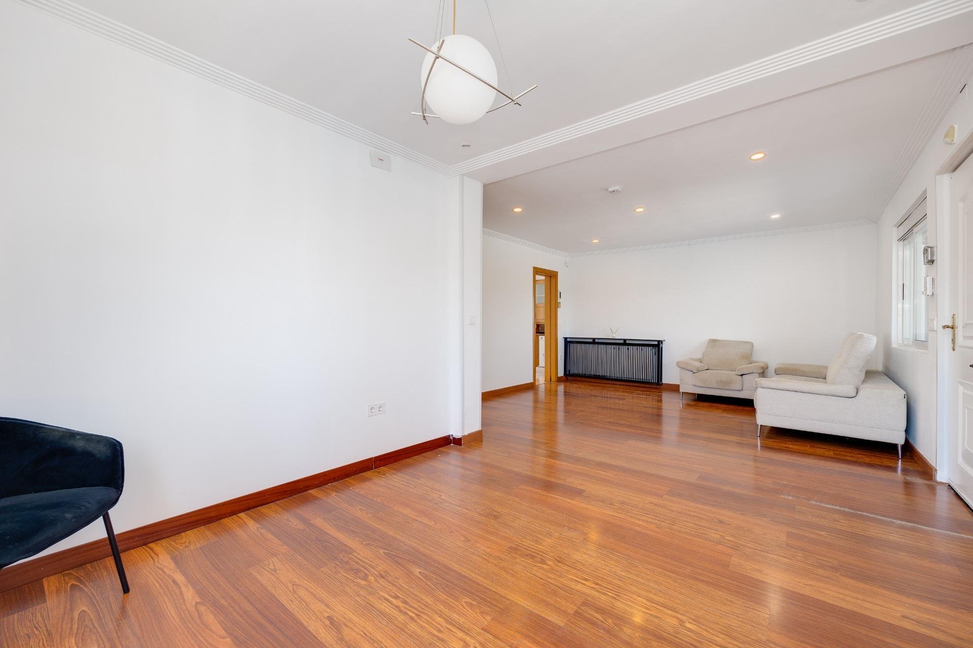 Wiederverkauf - Villa -
Torrevieja - Los Balcones - Los Altos del Edén