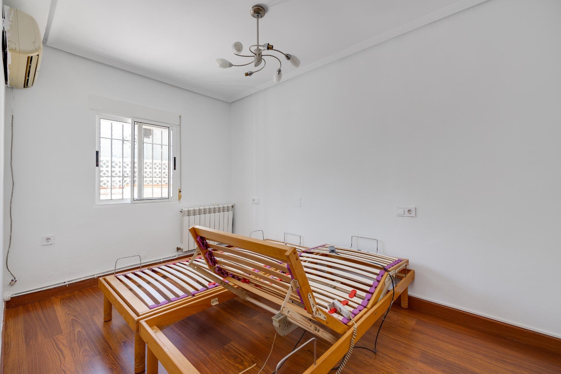 Wiederverkauf - Villa -
Torrevieja - Los Balcones - Los Altos del Edén