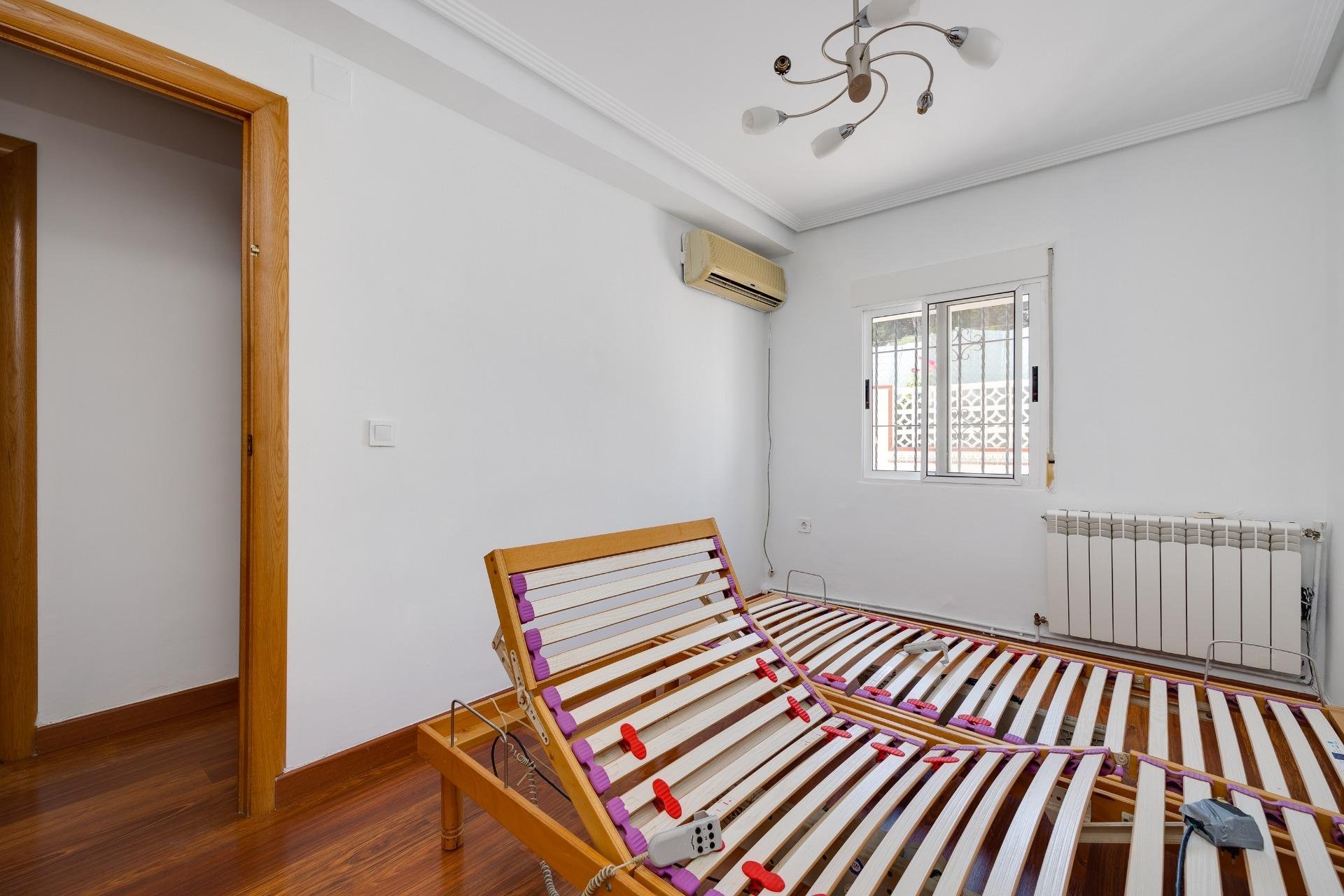 Wiederverkauf - Villa -
Torrevieja - Los Balcones - Los Altos del Edén
