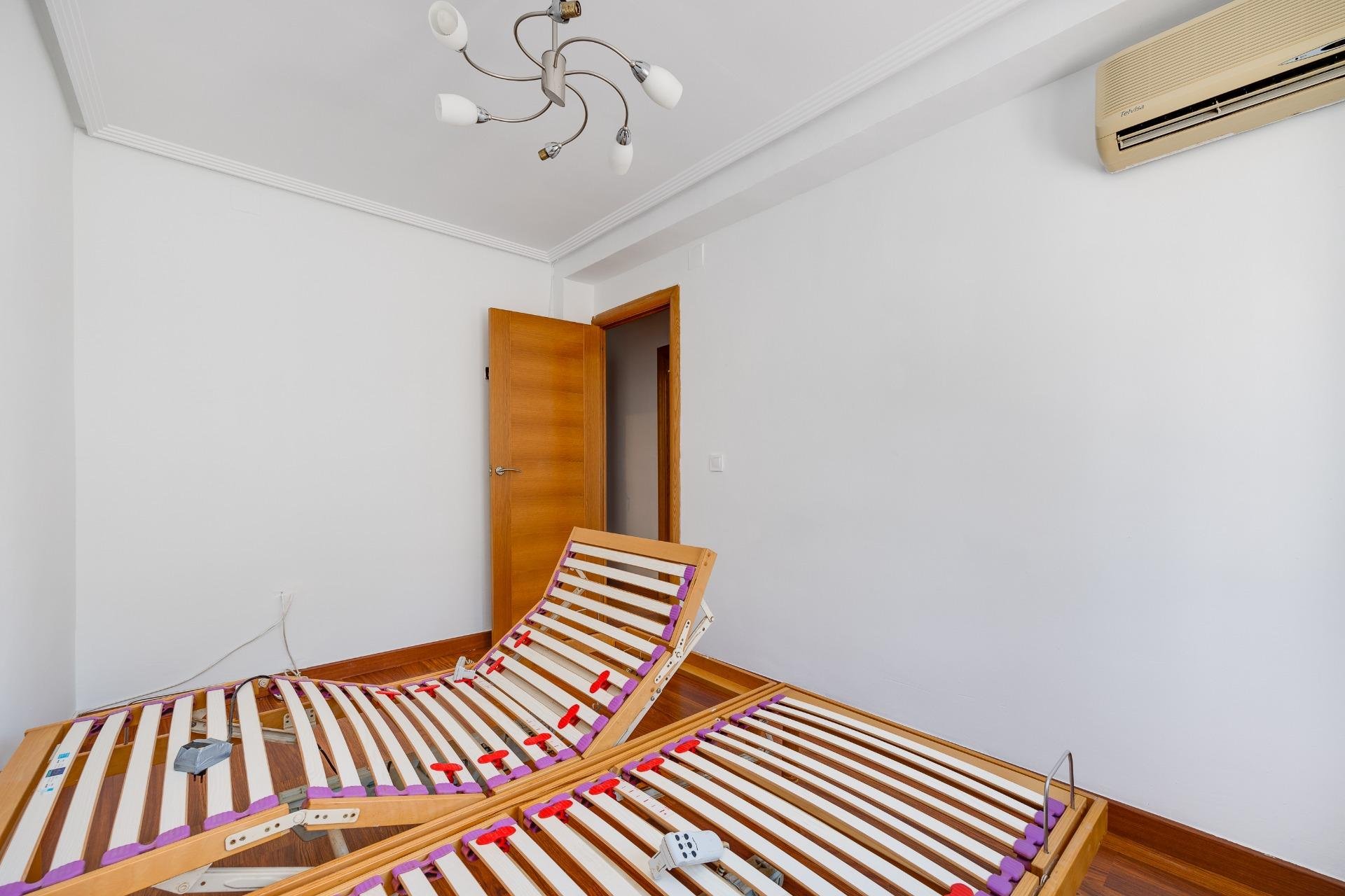 Wiederverkauf - Villa -
Torrevieja - Los Balcones - Los Altos del Edén