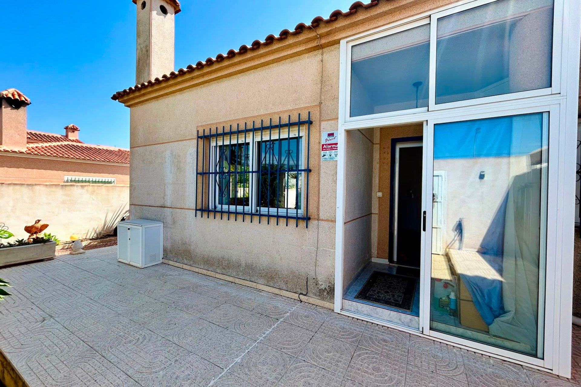 Wiederverkauf - - VILLA -
Torrevieja - Urbanización San Luis