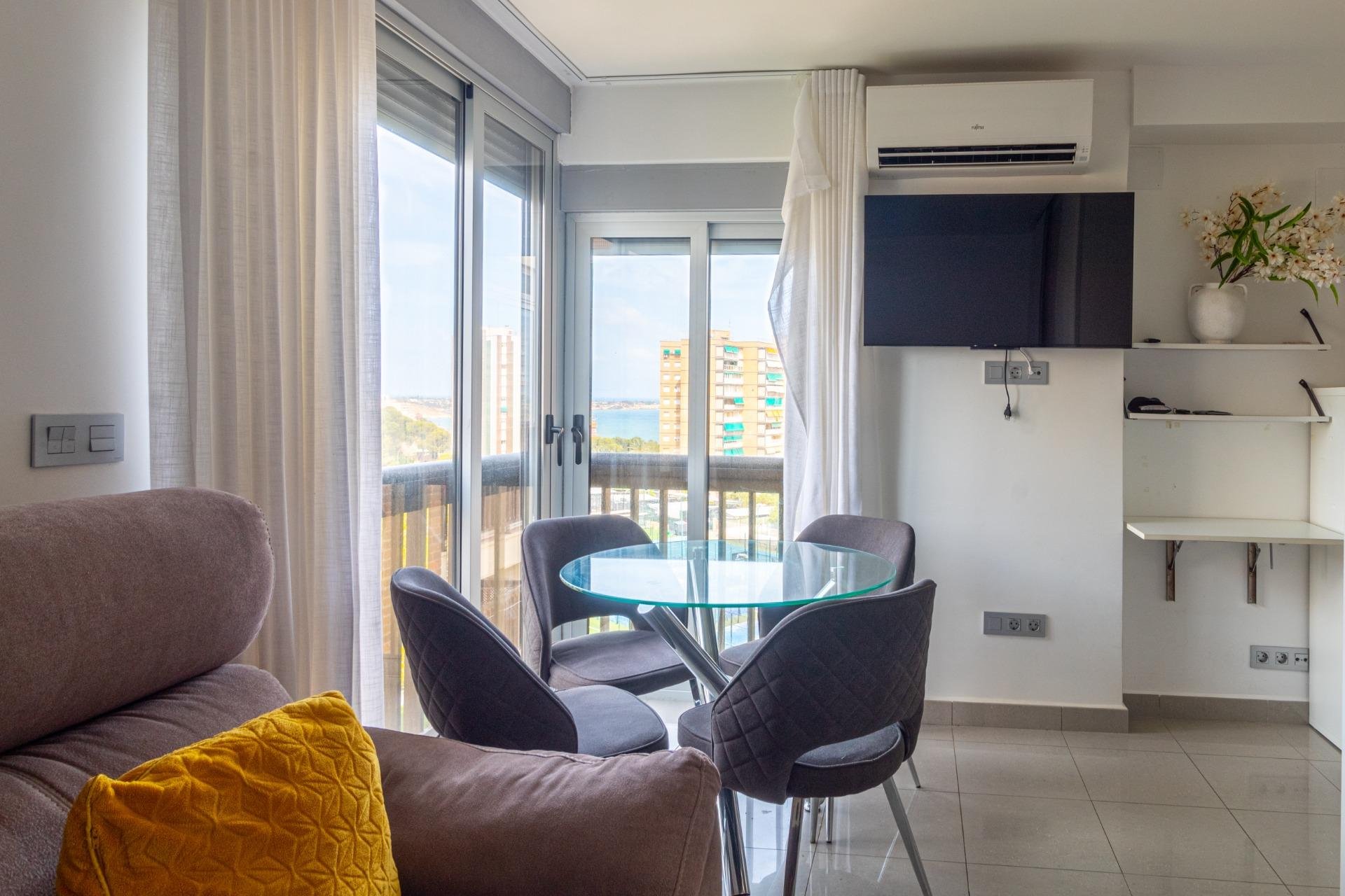 Wiederverkauf - Wohnung -
Orihuela Costa - Campoamor