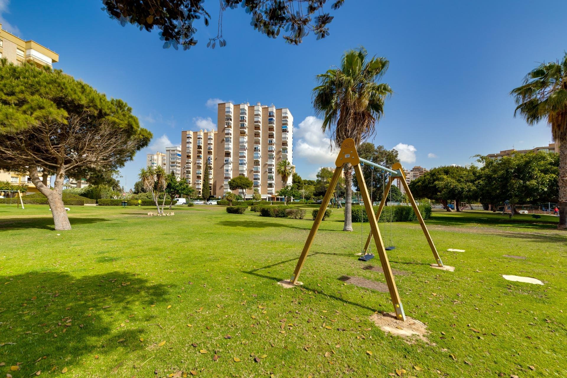 Wiederverkauf - Wohnung -
Orihuela Costa - Campoamor