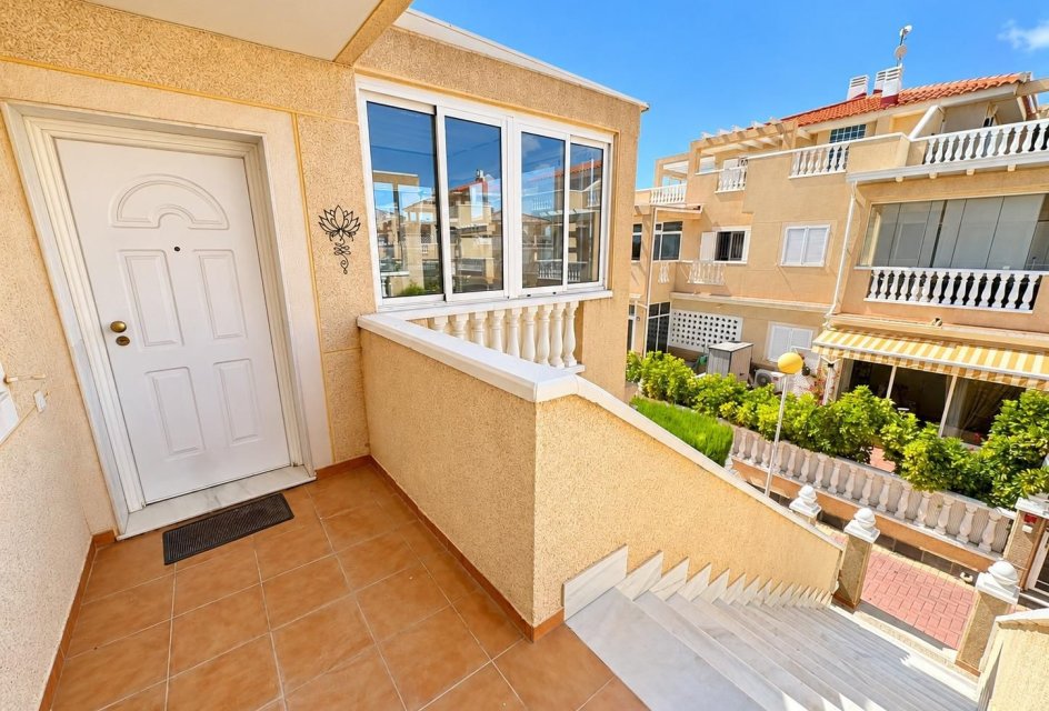 Wiederverkauf - Wohnung -
Orihuela Costa - Punta Prima