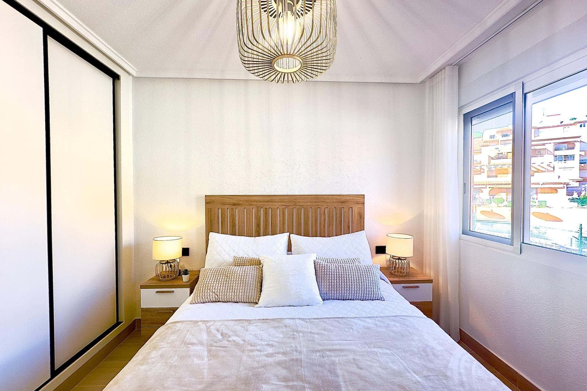 Wiederverkauf - Wohnung -
Torrevieja - Cabo Cervera