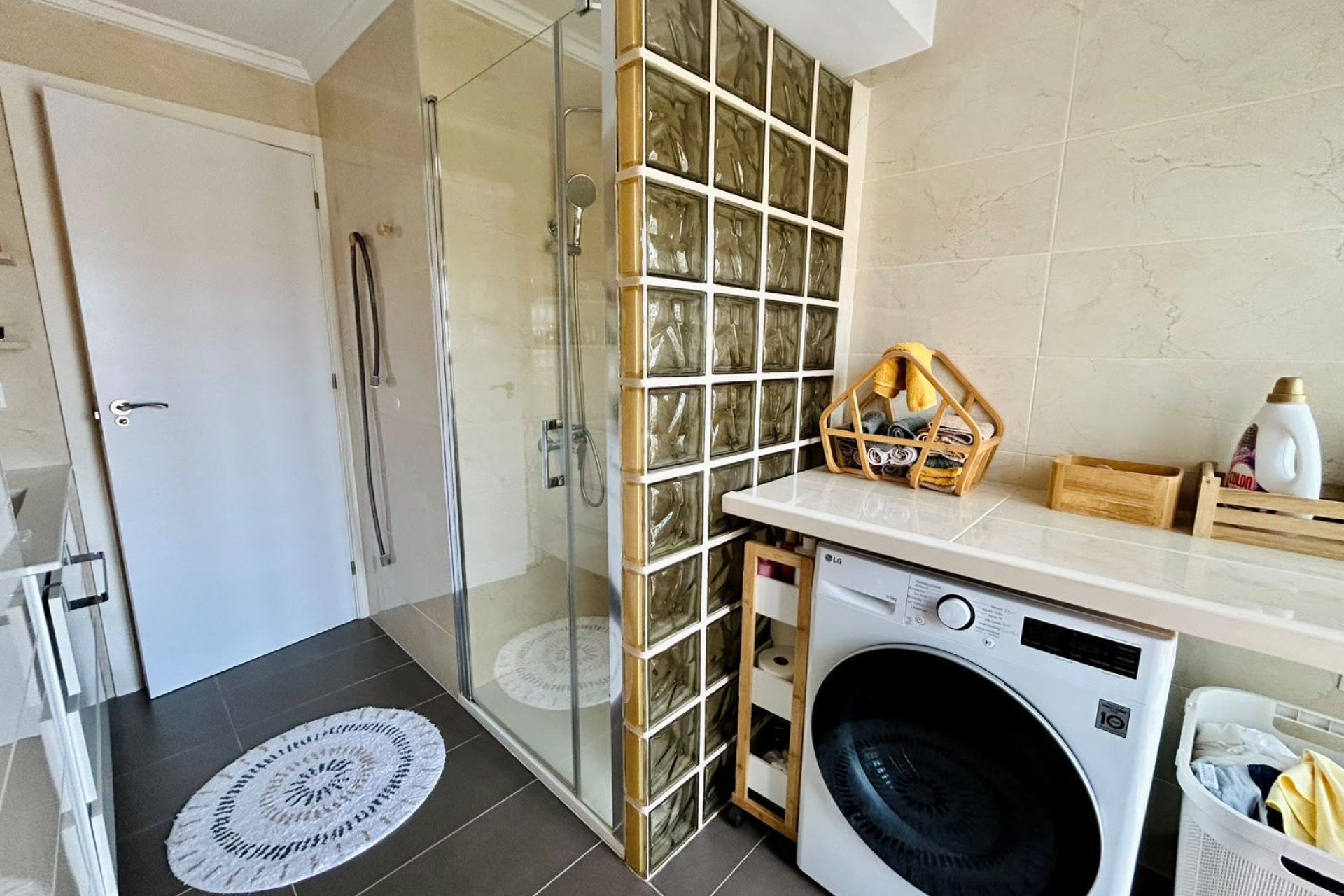 Wiederverkauf - Wohnung -
Torrevieja Centro - Torrevieja