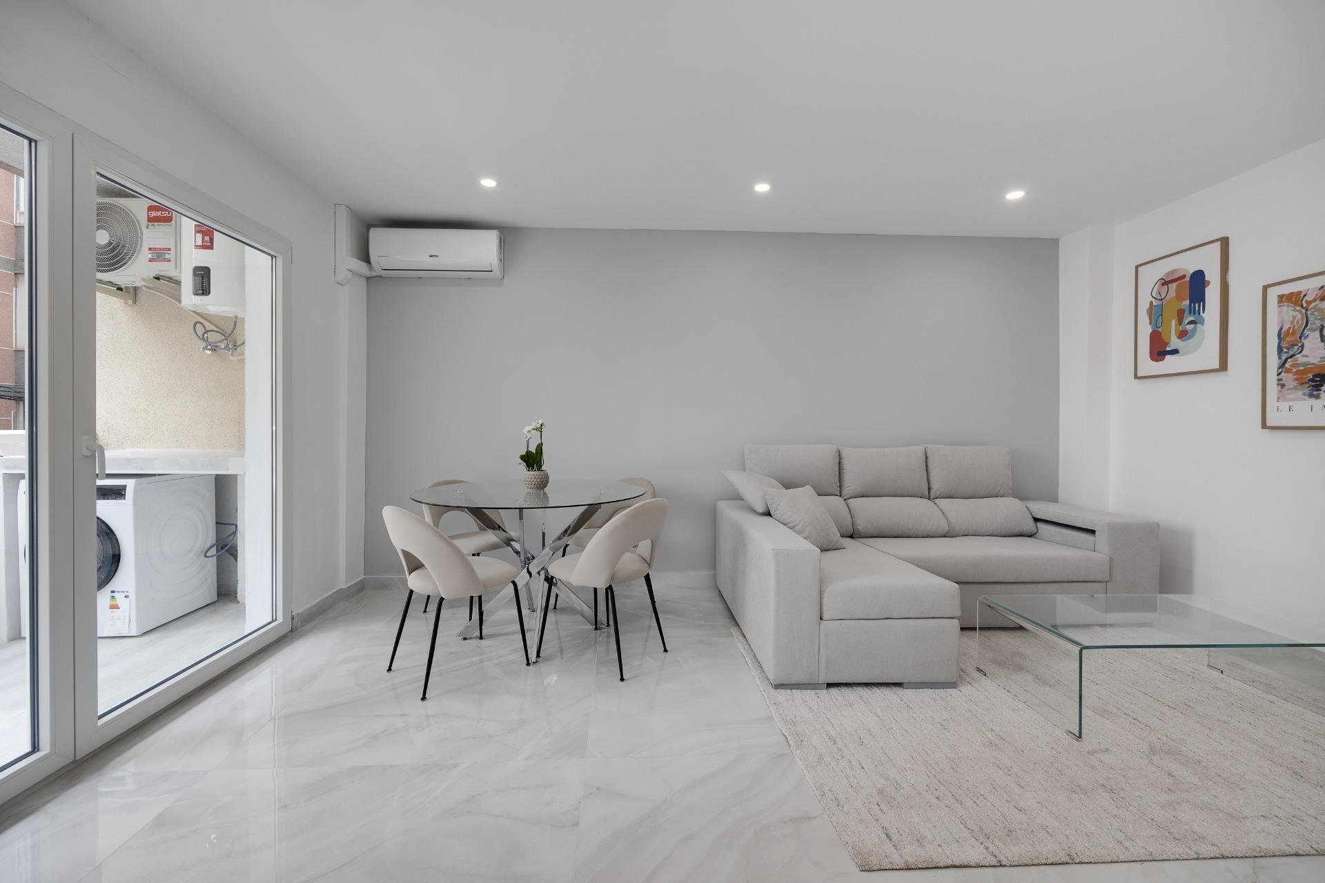 Wiederverkauf - Wohnung -
Torrevieja - Centro