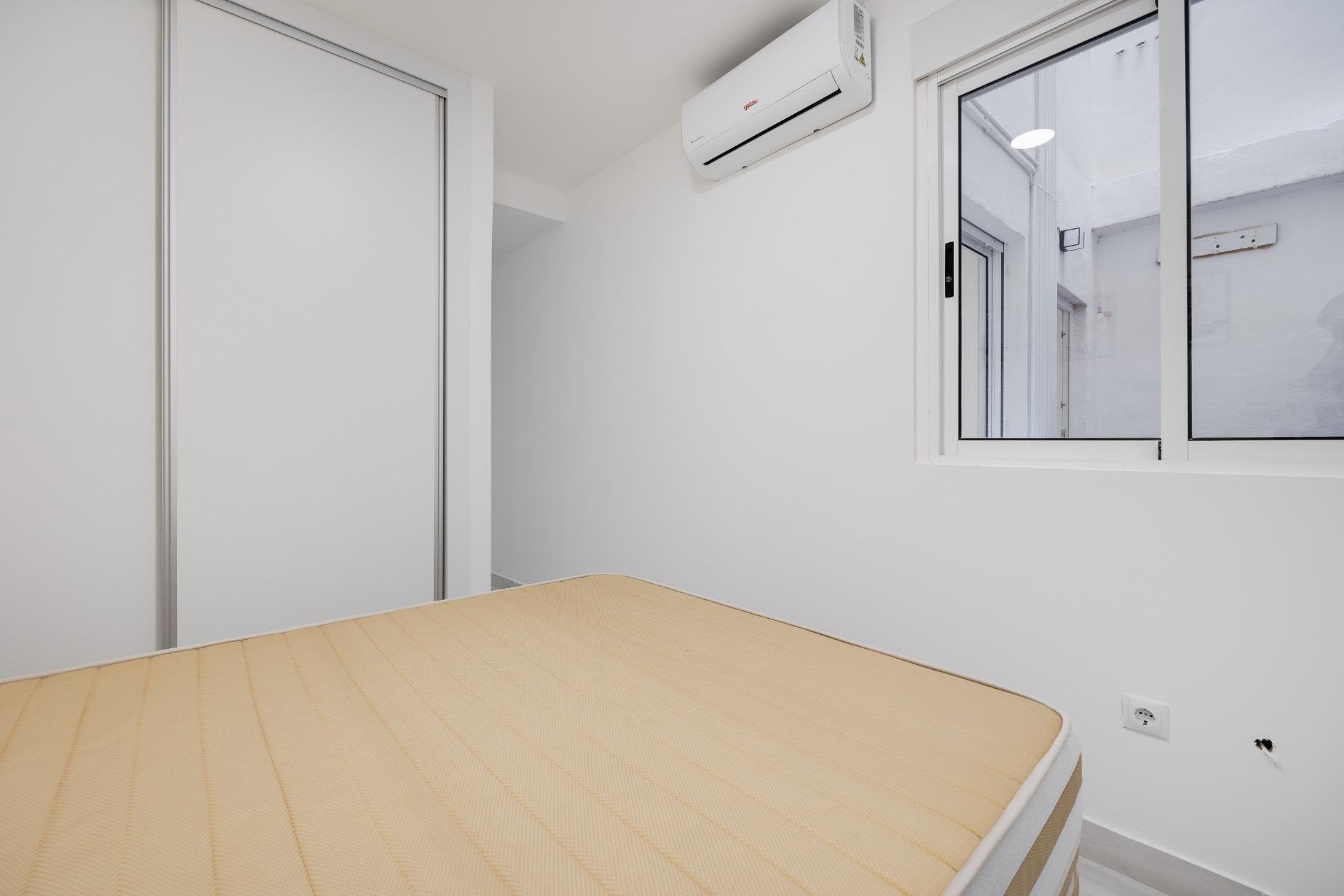 Wiederverkauf - Wohnung -
Torrevieja - Centro