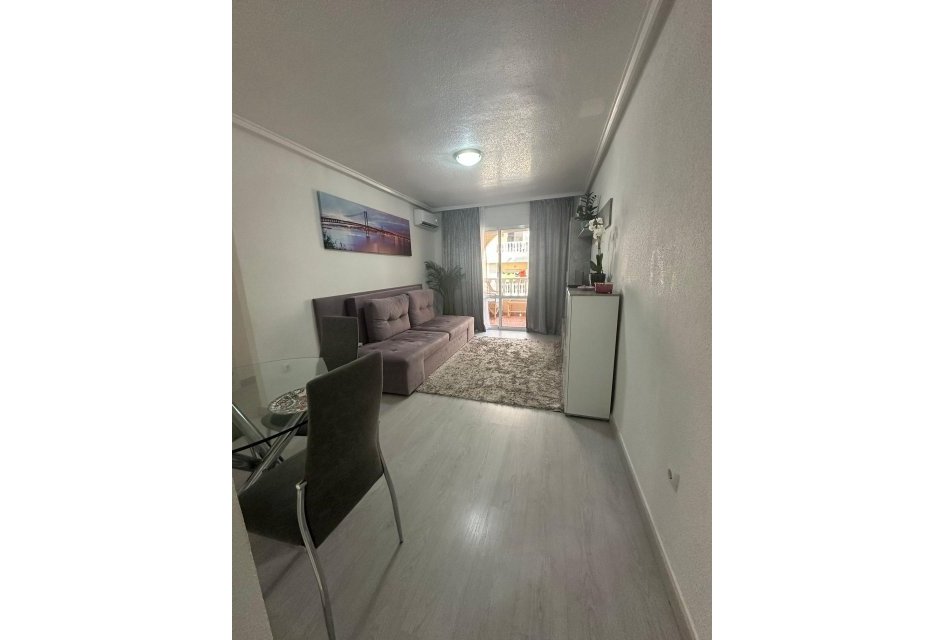 Wiederverkauf - Wohnung -
Torrevieja - Centro