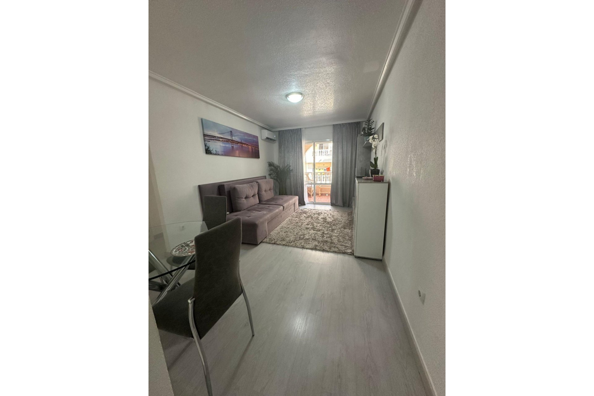 Wiederverkauf - Wohnung -
Torrevieja - Centro