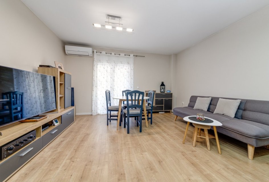 Wiederverkauf - Wohnung -
Torrevieja - Centro