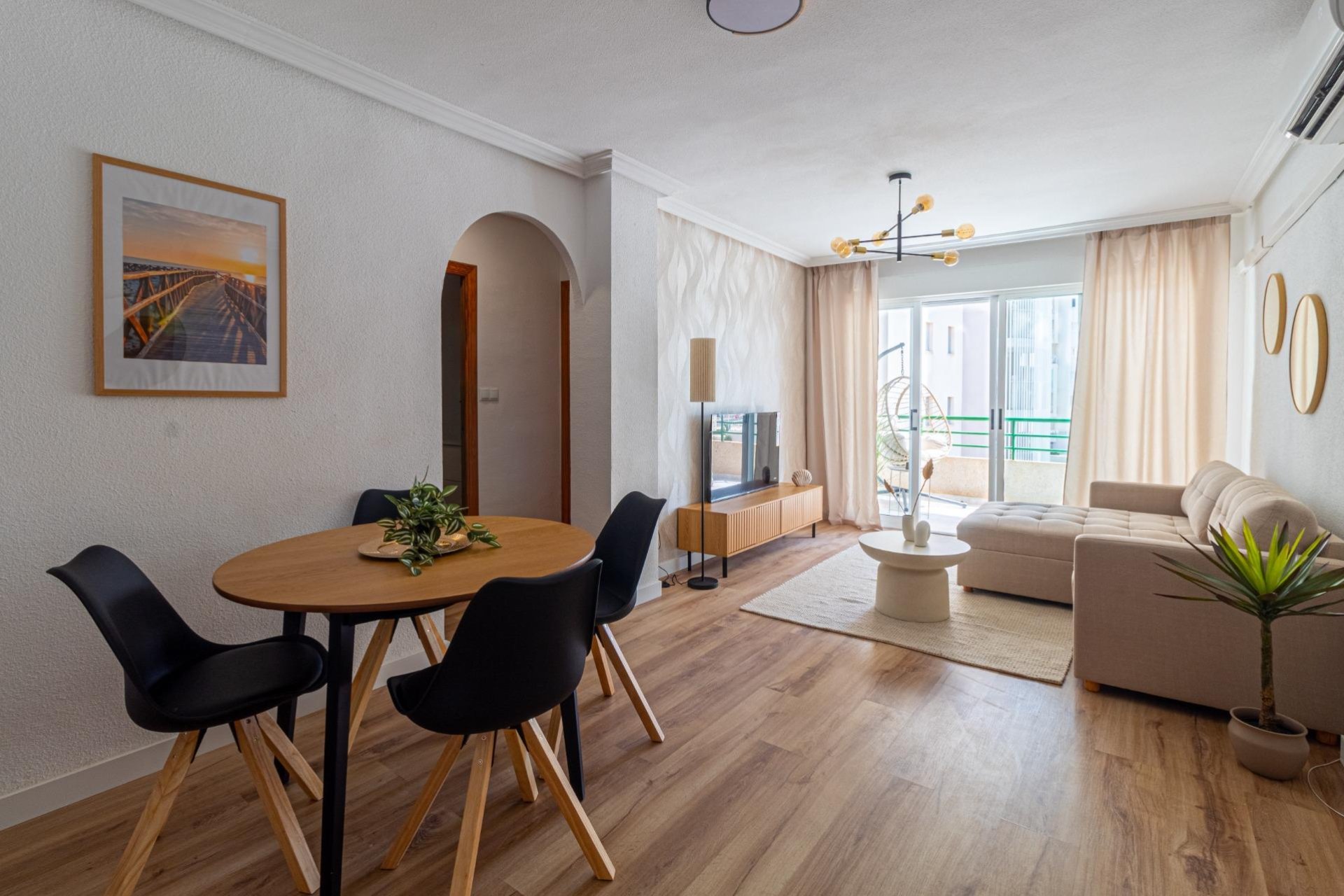 Wiederverkauf - Wohnung -
Torrevieja - La Mata pueblo