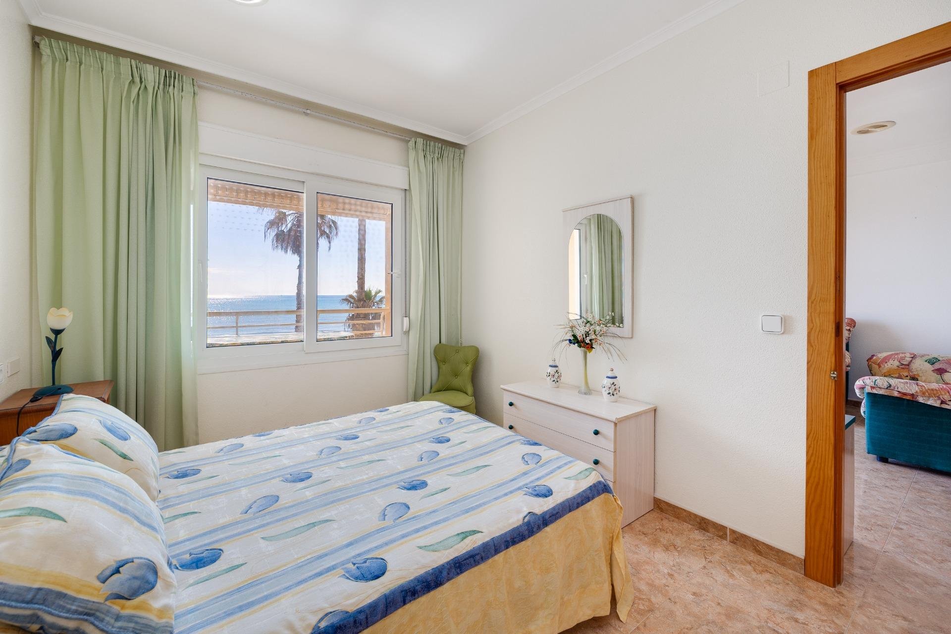 Wiederverkauf - Wohnung -
Torrevieja - La Mata
