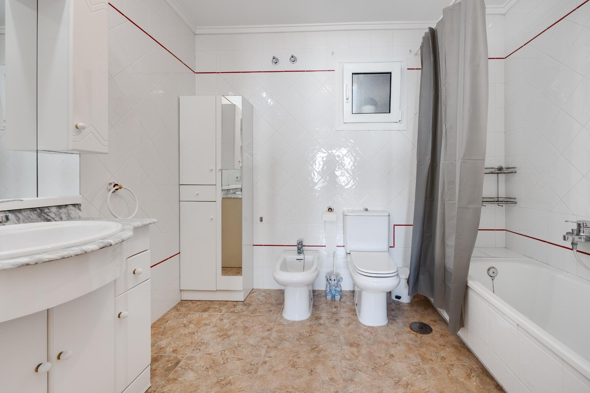Wiederverkauf - Wohnung -
Torrevieja - La Mata