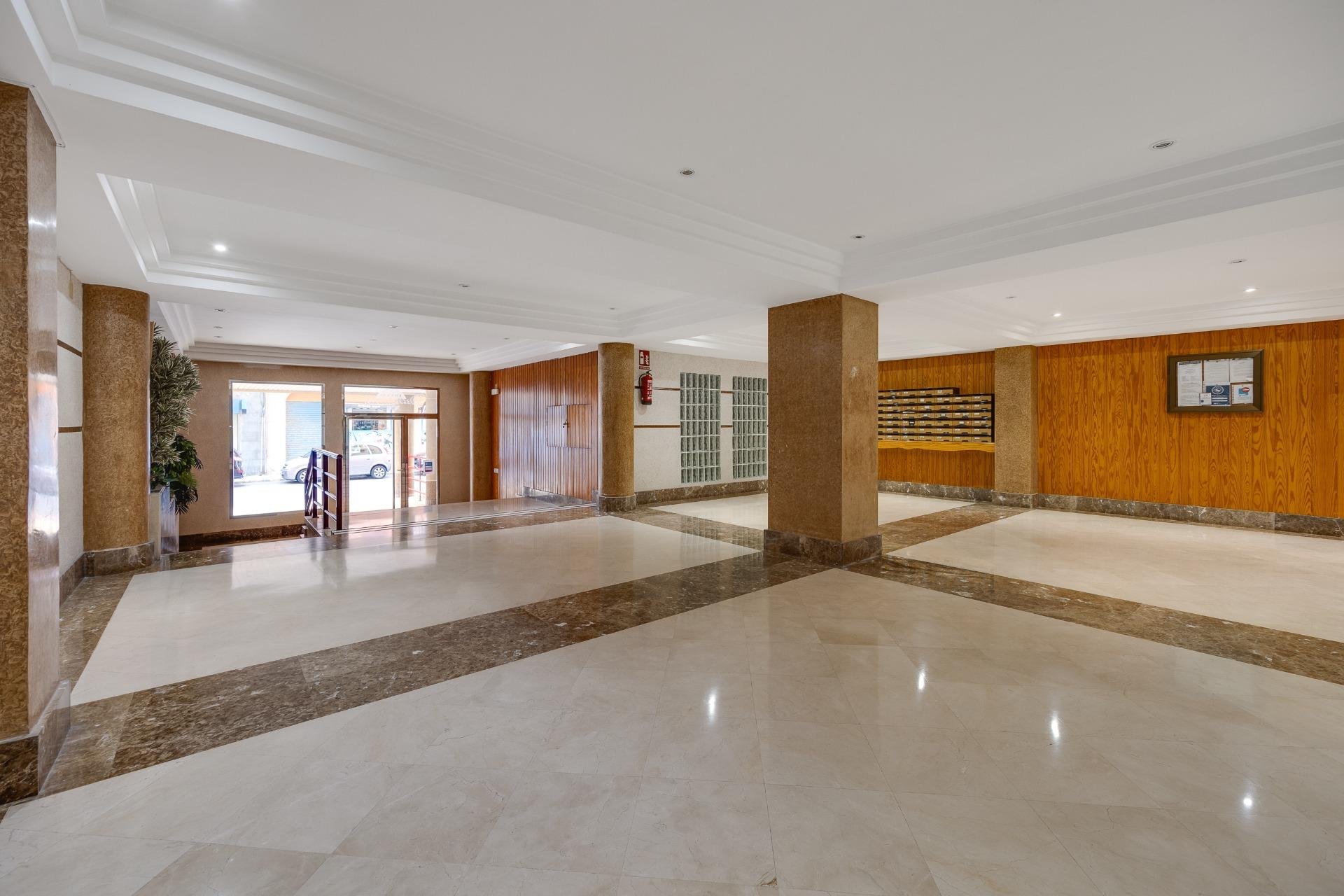 Wiederverkauf - Wohnung -
Torrevieja - La Mata