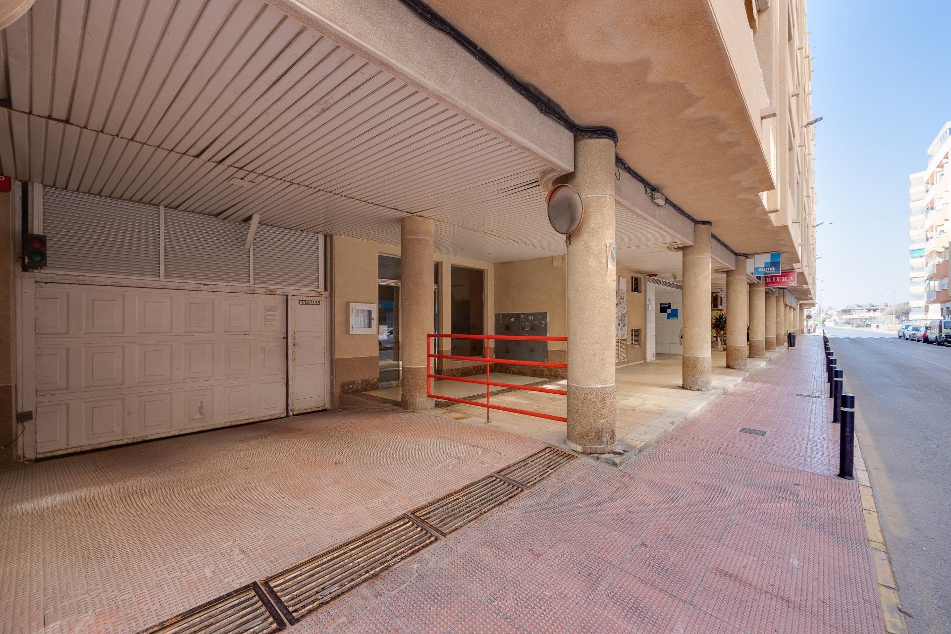 Wiederverkauf - Wohnung -
Torrevieja - La Mata