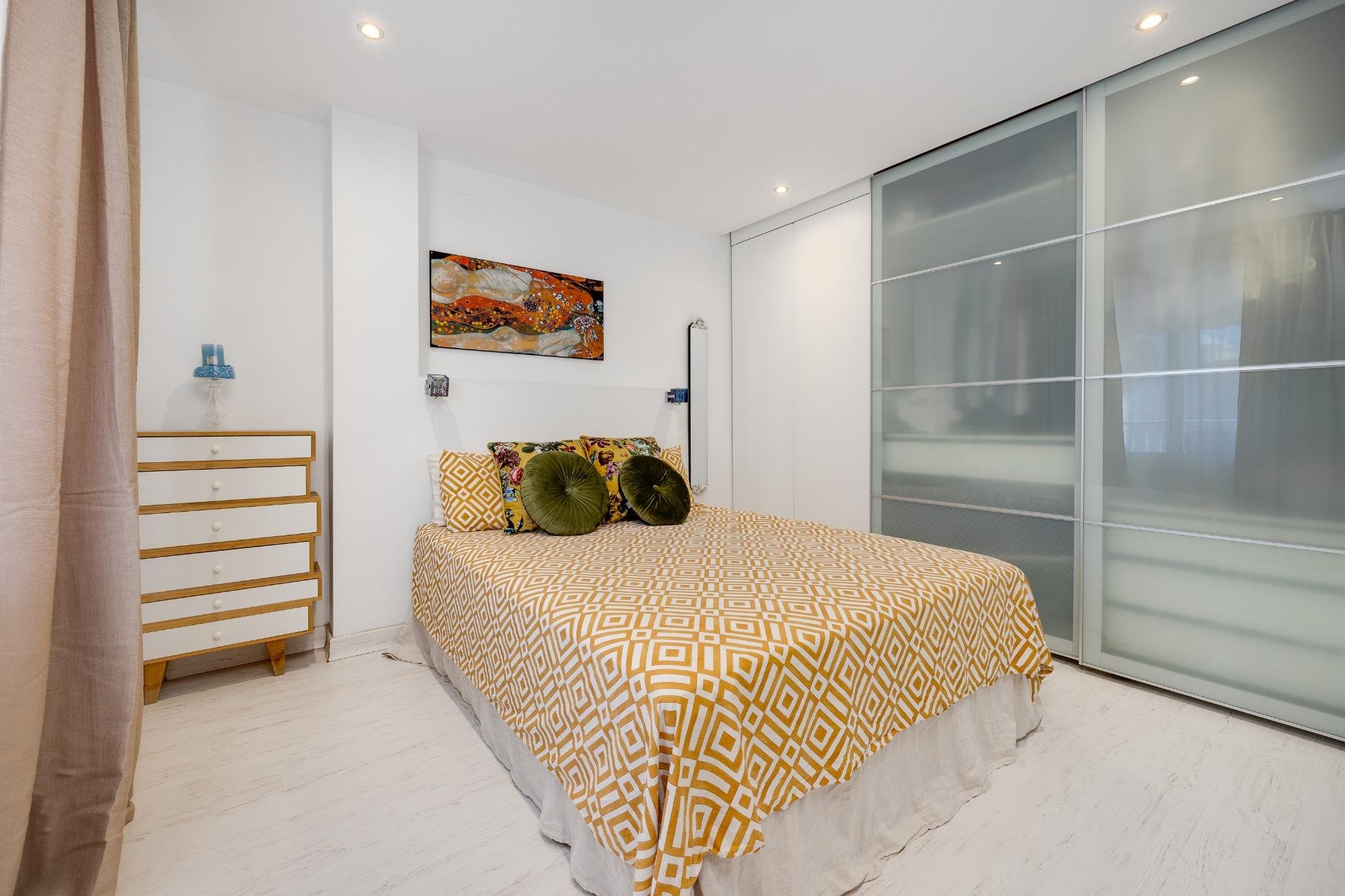 Wiederverkauf - Wohnung -
Torrevieja - Playa de los Naufragos