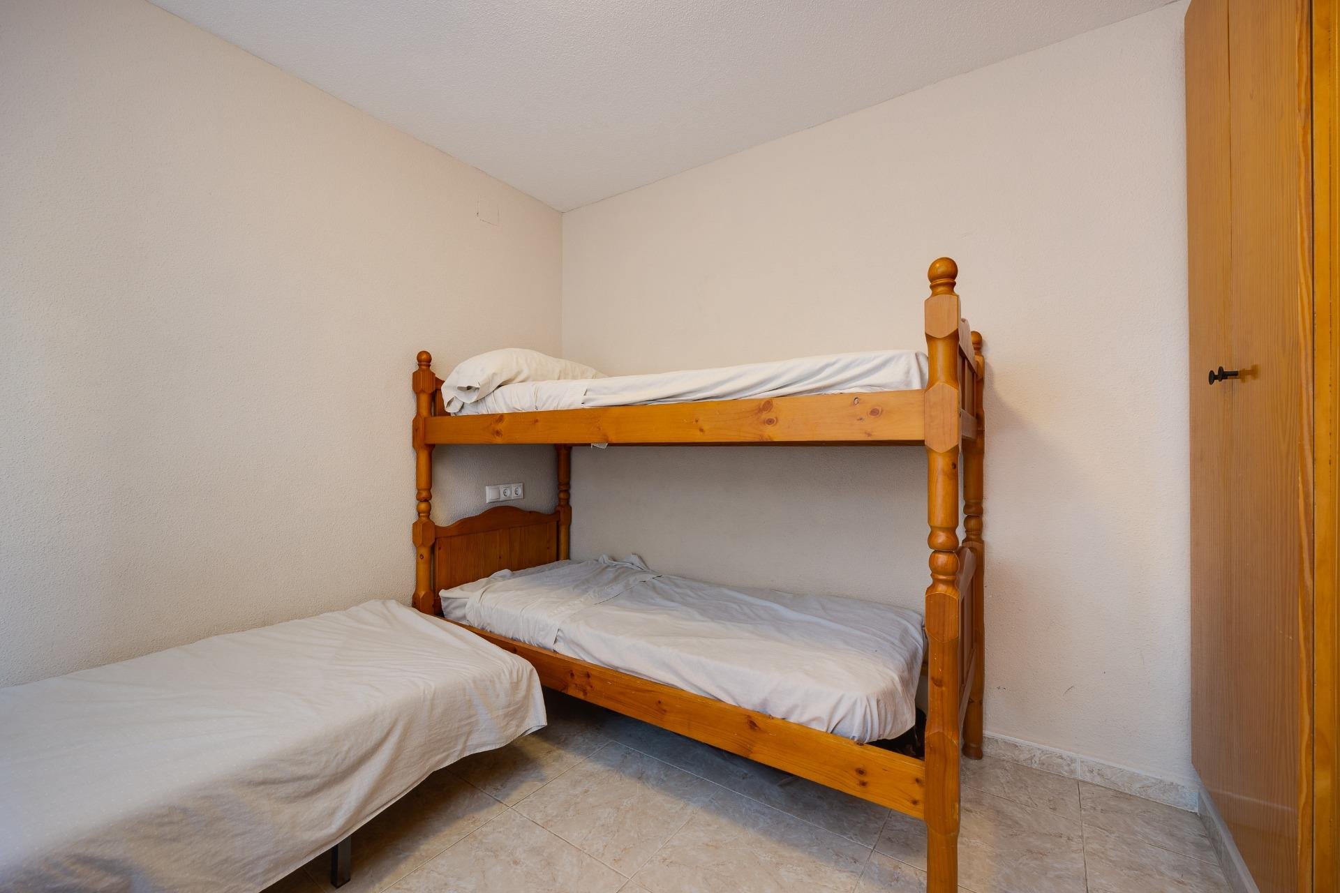 Wiederverkauf - Wohnung -
Torrevieja - Playa de los Naufragos