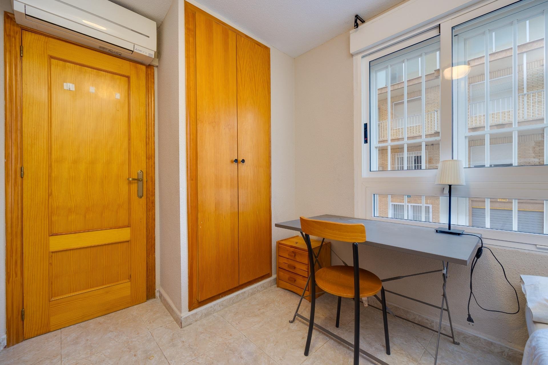 Wiederverkauf - Wohnung -
Torrevieja - Playa de los Naufragos