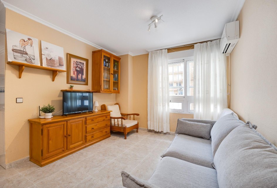 Wiederverkauf - Wohnung -
Torrevieja - Playa de los Naufragos