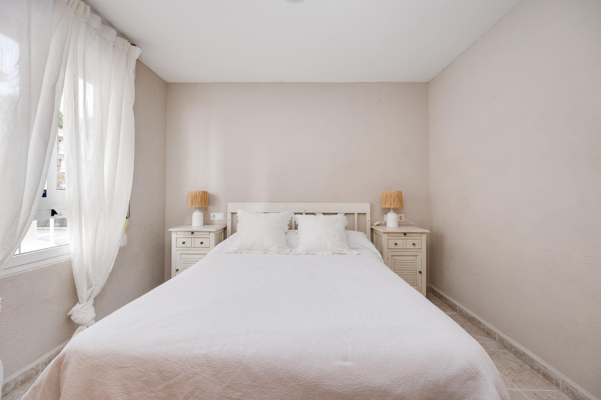 Wiederverkauf - Wohnung -
Torrevieja - Playa de los Naufragos