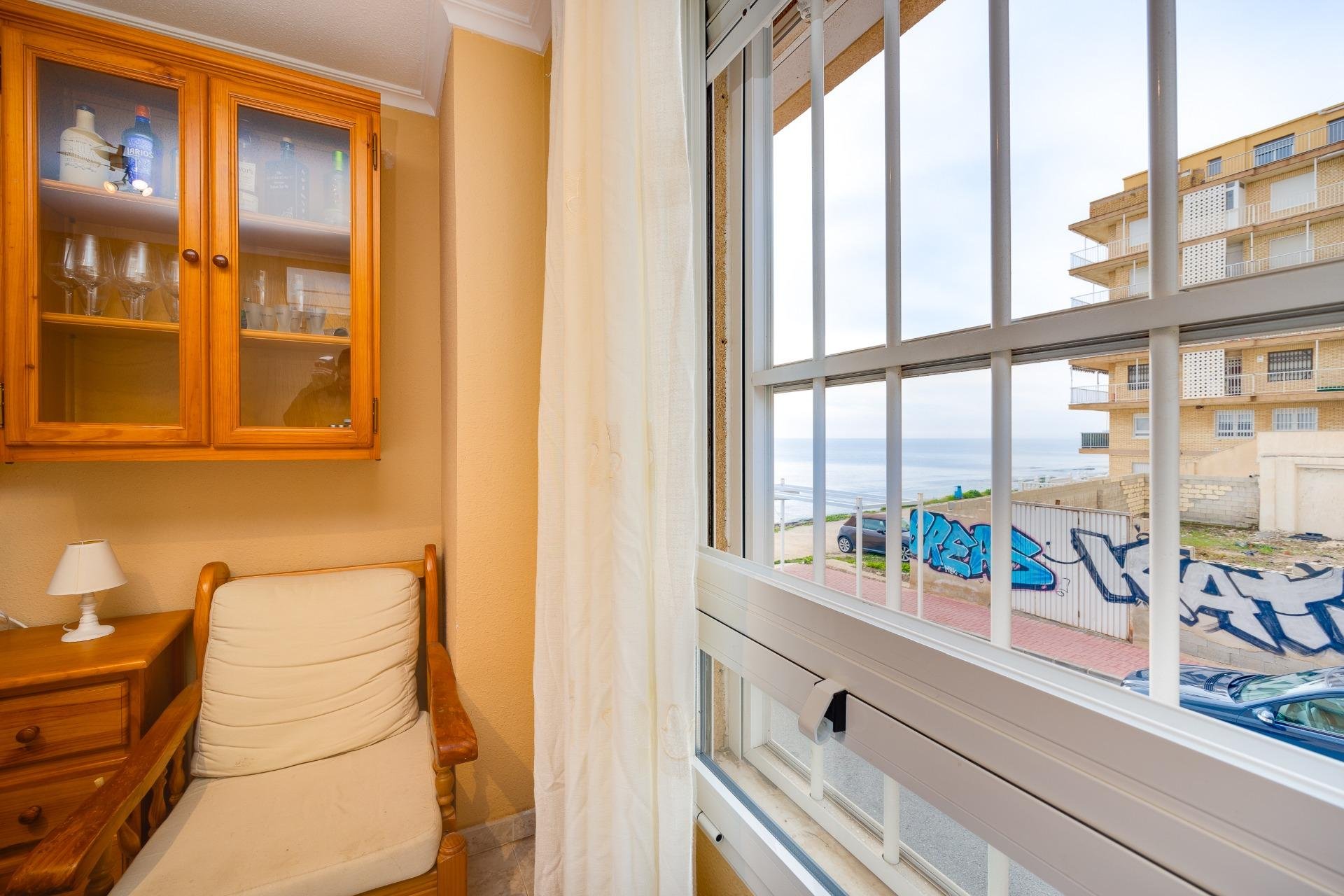 Wiederverkauf - Wohnung -
Torrevieja - Playa de los Naufragos